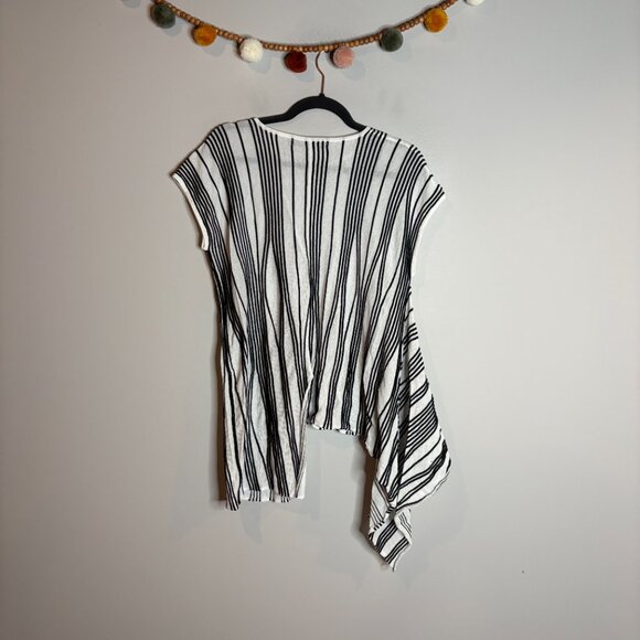 Gabby Isabella lagenlook striped oversized asymmetrical tunic top - Picture 5 of 6